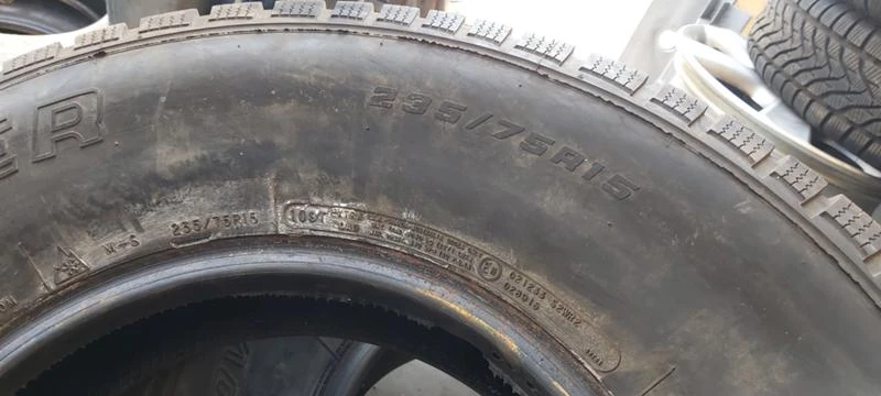 Гуми Всесезонни 235/75R15, снимка 7 - Гуми и джанти - 33053814