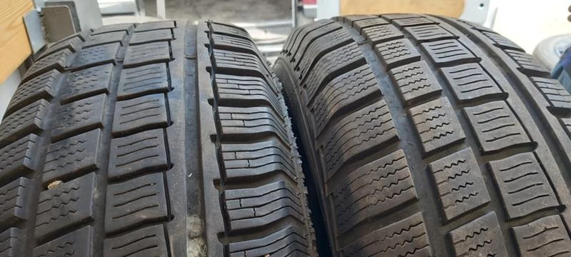 Гуми Всесезонни 235/75R15, снимка 3 - Гуми и джанти - 33053814