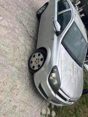 Opel Astra 1.7 dth, снимка 3