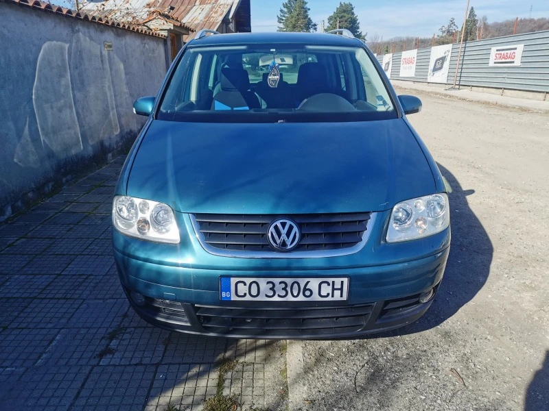 VW Touran 2.0 TDI, снимка 5 - Автомобили и джипове - 46811500