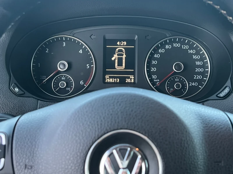 VW Sharan, снимка 13 - Автомобили и джипове - 49261477