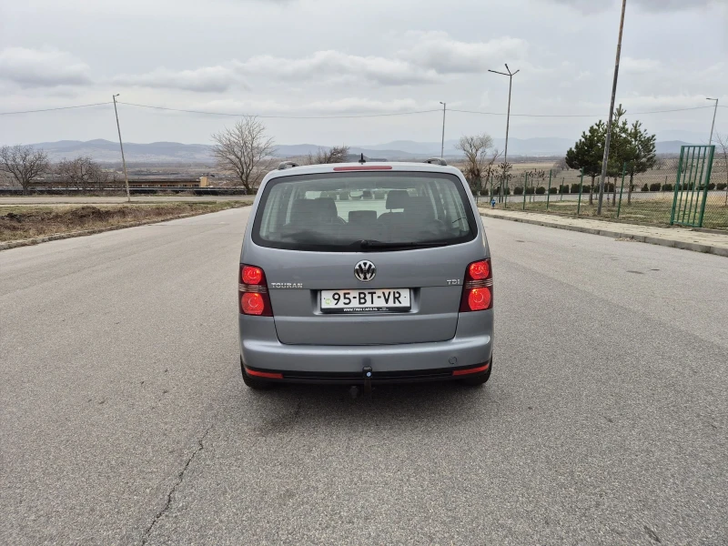 VW Touran 1.9TDI, снимка 6 - Автомобили и джипове - 49527658