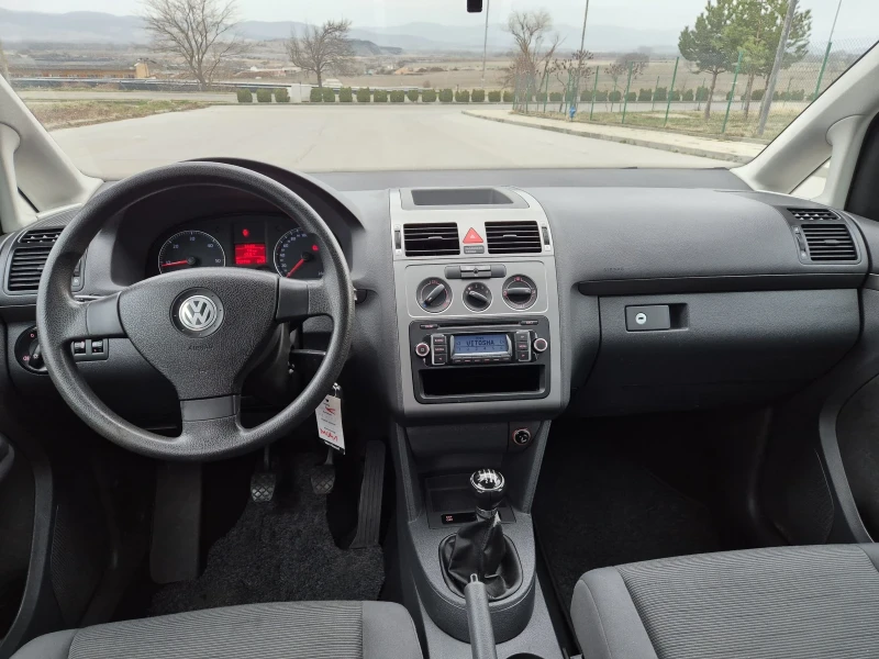 VW Touran 1.9TDI, снимка 10 - Автомобили и джипове - 49527658