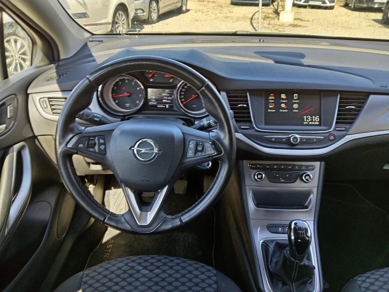 Opel Astra 1.4T, снимка 10 - Автомобили и джипове - 49583124