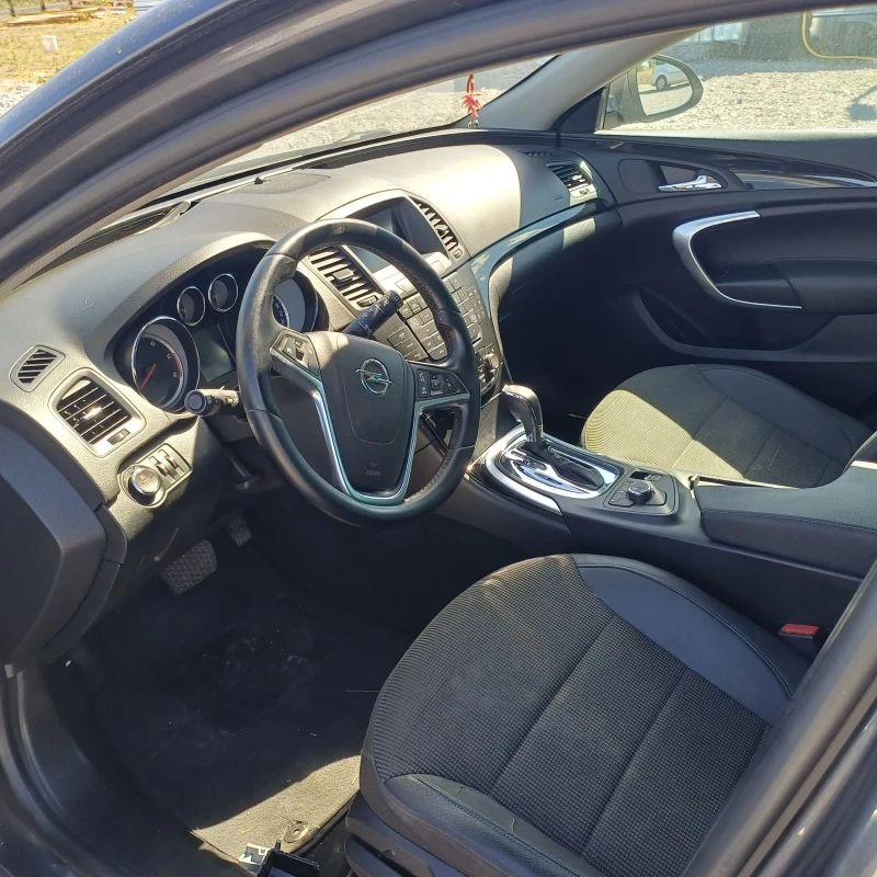 Opel Insignia 2.0CDTI 4x4 NAVI , снимка 6 - Автомобили и джипове - 52028725