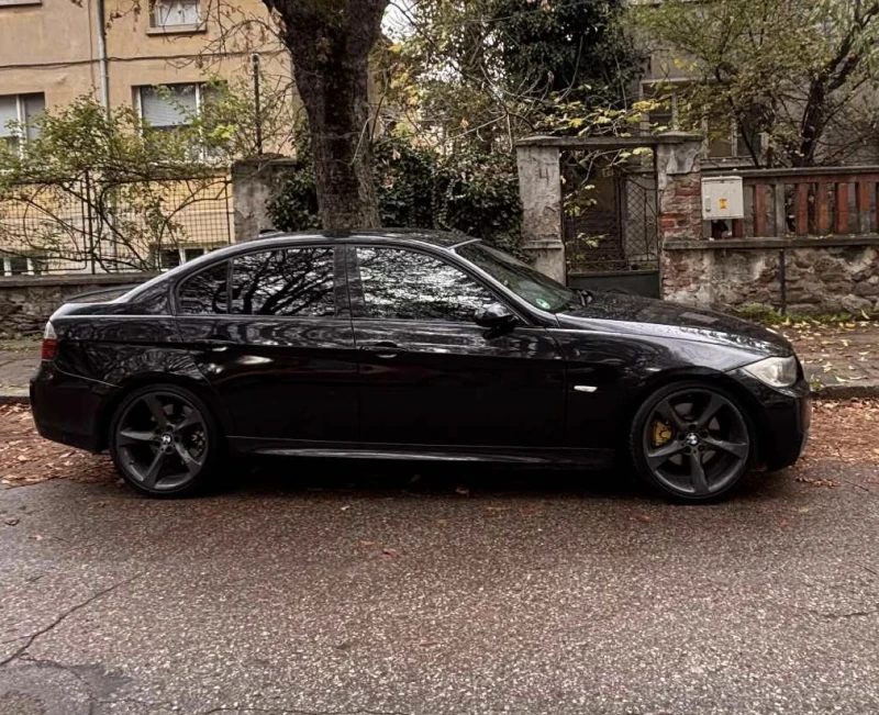 BMW 330 i, снимка 5 - Автомобили и джипове - 52494174