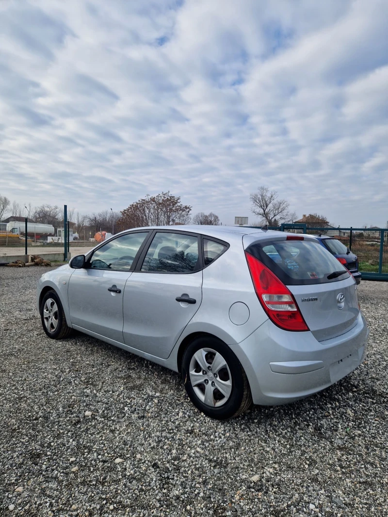 Hyundai I30 1.4 газ, снимка 4 - Автомобили и джипове - 52866683