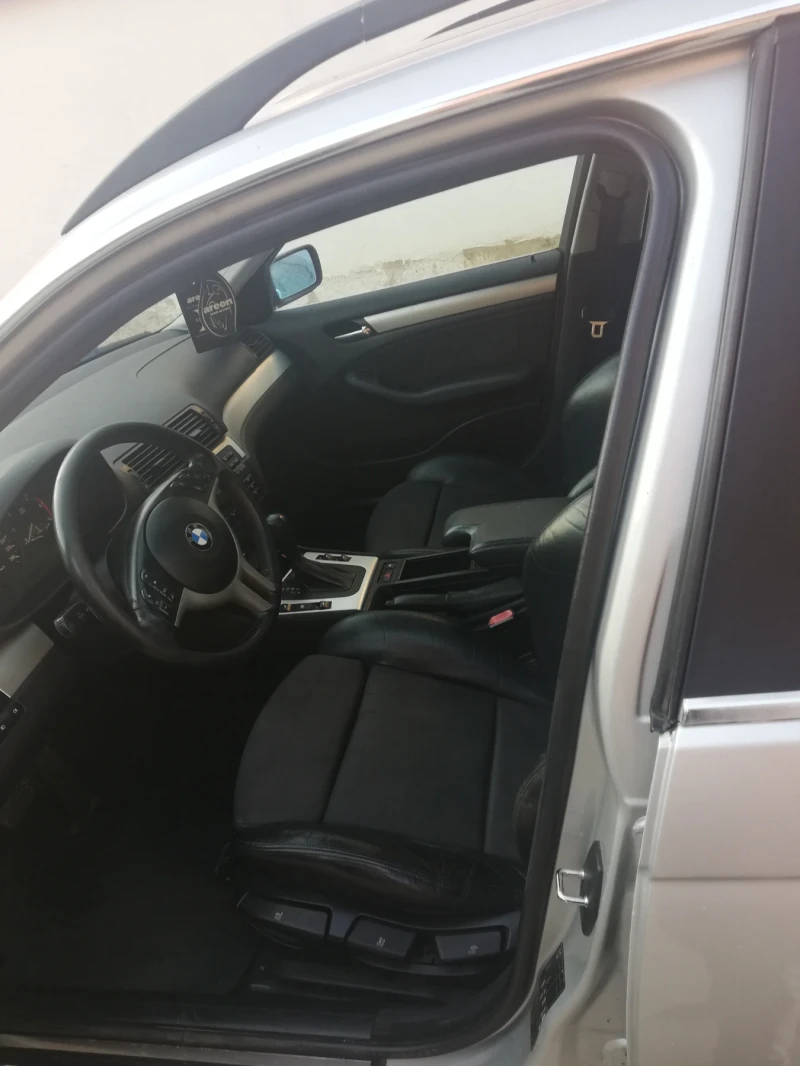 BMW 330, снимка 9 - Автомобили и джипове - 53528367