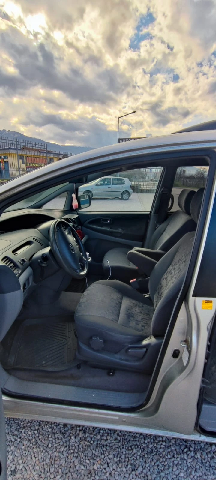 Toyota Previa ��� �����������  | Mobile.bg � ����������� 4