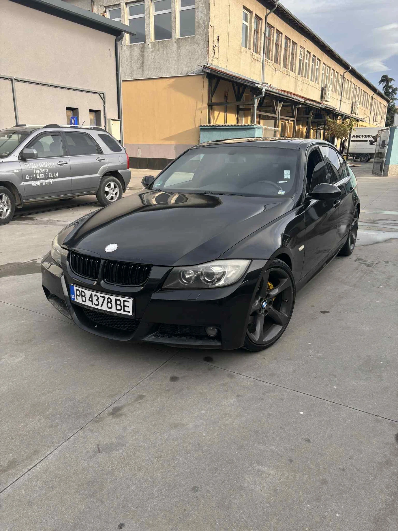 BMW 330 i, снимка 1