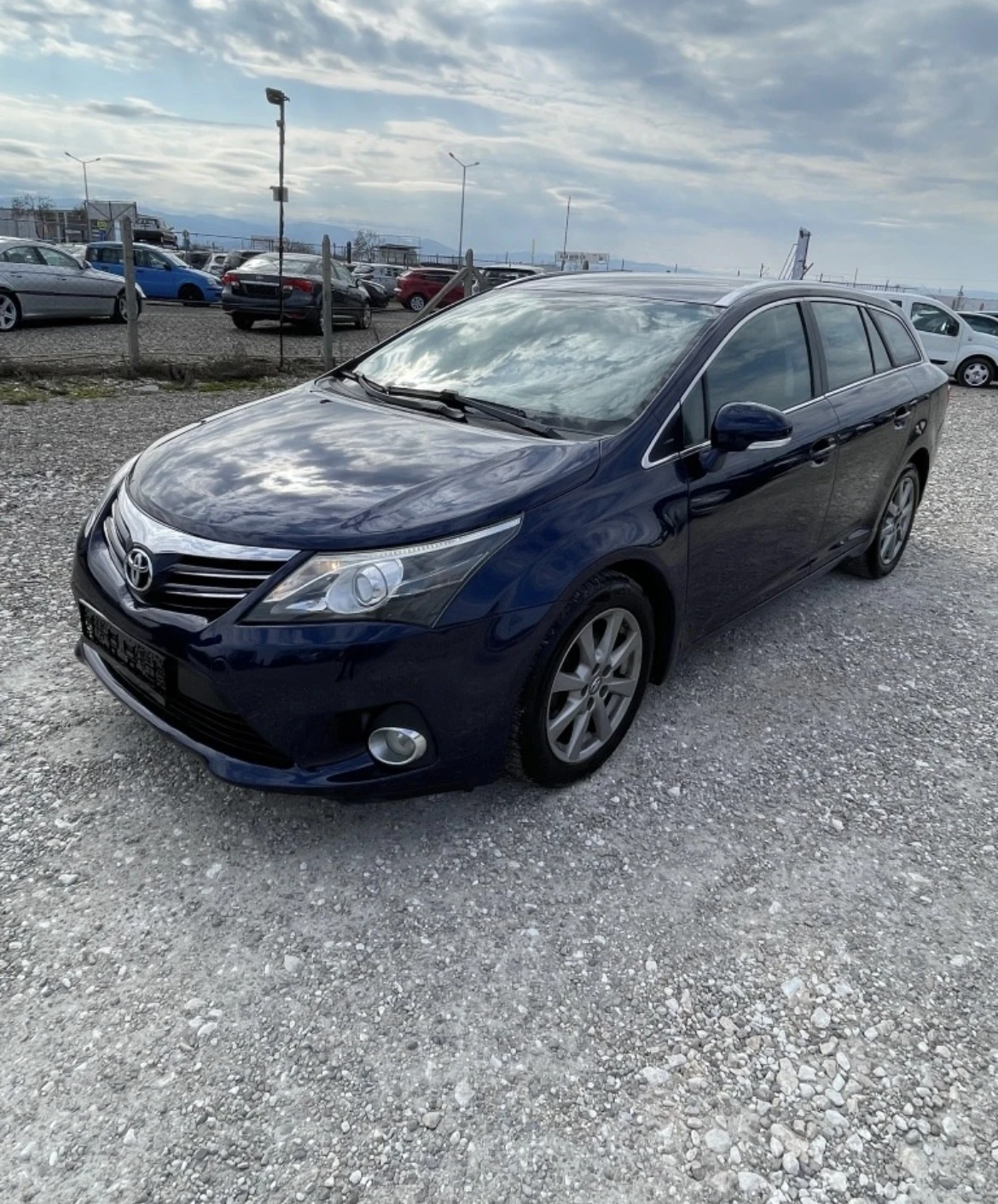 Toyota Avensis 2.0 - изображение 2