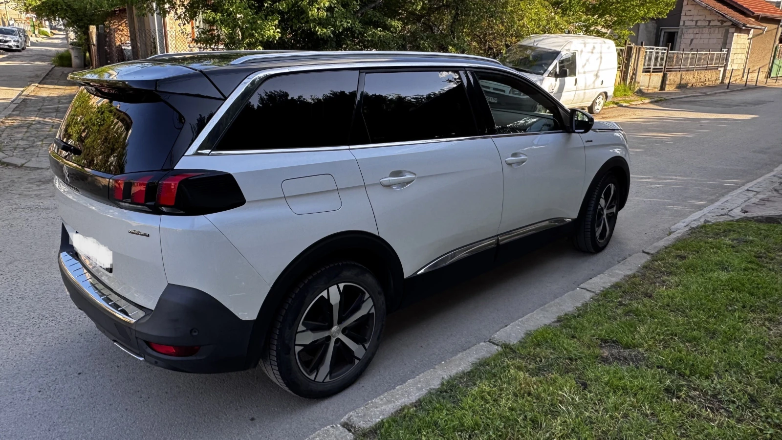 Peugeot 5008 GT-line Blue-HDI KAMERA-KEYLES - изображение 2