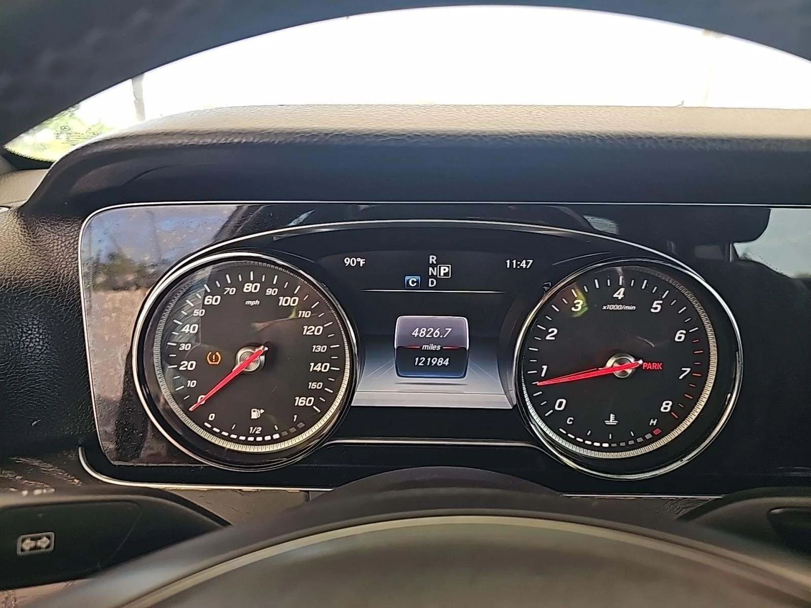 Mercedes-Benz E 300 AMG* BURMASTER* KEYLESS GO* КАМЕРА* ПОДГРЕВ* ВИДЕО - изображение 5
