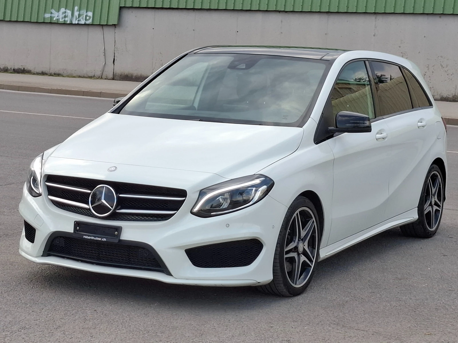 Mercedes-Benz B 220 AMG Line  4Matik PANORAMA  - изображение 2