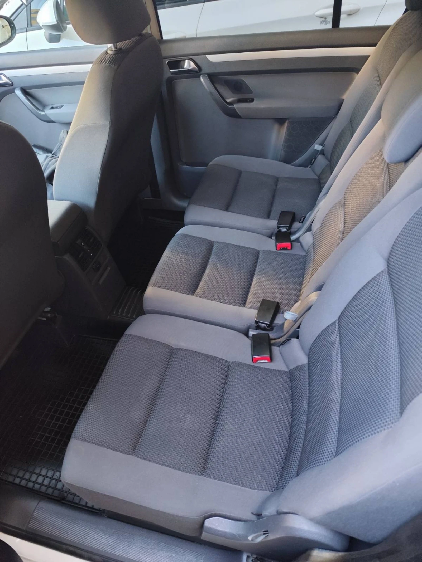 VW Touran  - изображение 5