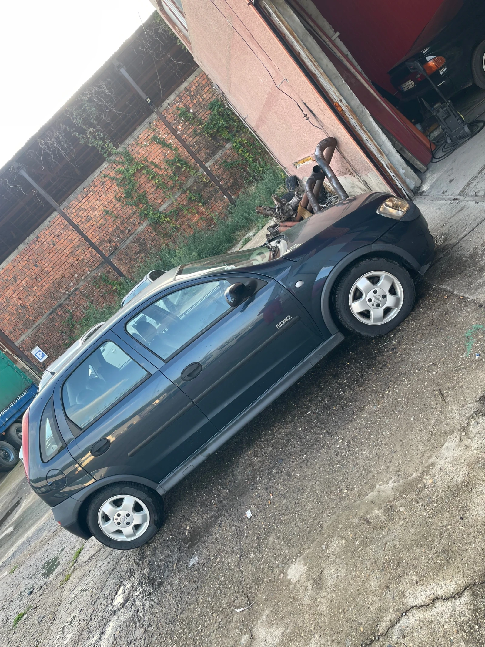 Opel Corsa 1, 4 Automatic  - изображение 6