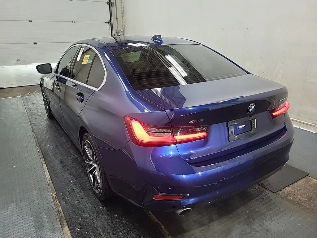 BMW 330 * 330I XDRIVE * CARFAX * ЦЕНА ДО БЪЛГАРИЯ - изображение 4