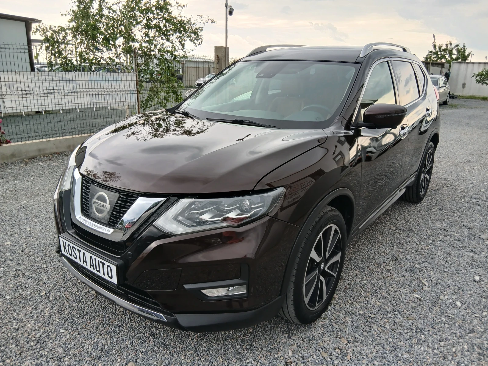 Nissan X-trail като нова 4X4 FUL, снимка 9 - Автомобили и джипове - 52656030