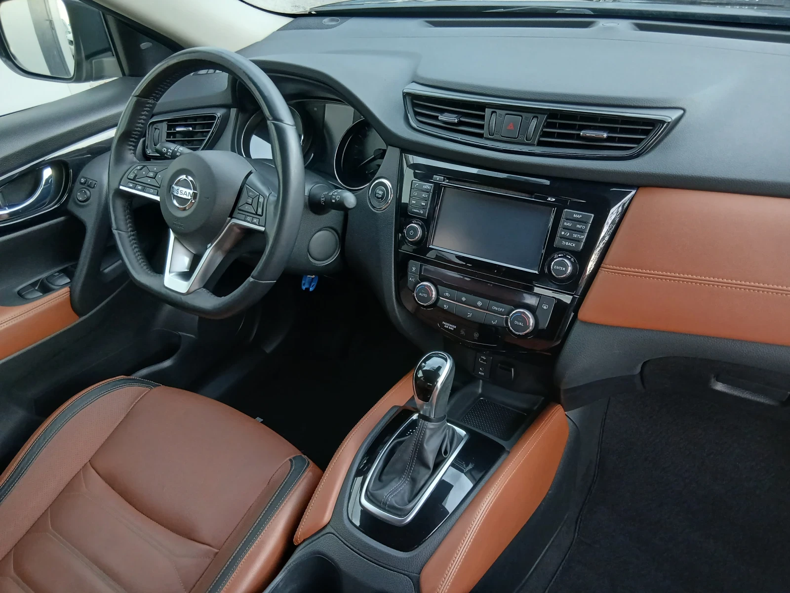 Nissan X-trail като нова 4X4 FUL, снимка 13 - Автомобили и джипове - 52656030