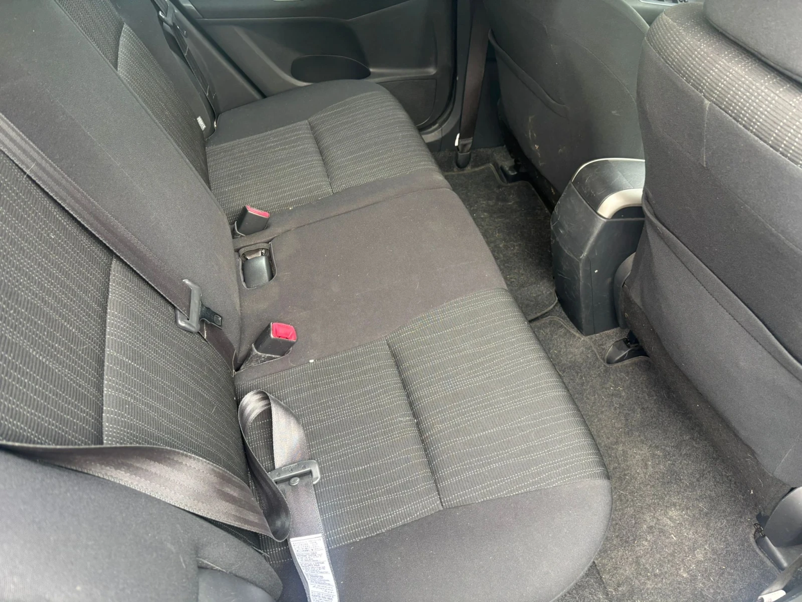 Toyota Auris КАТО НОВА , снимка 11 - Автомобили и джипове - 52656030