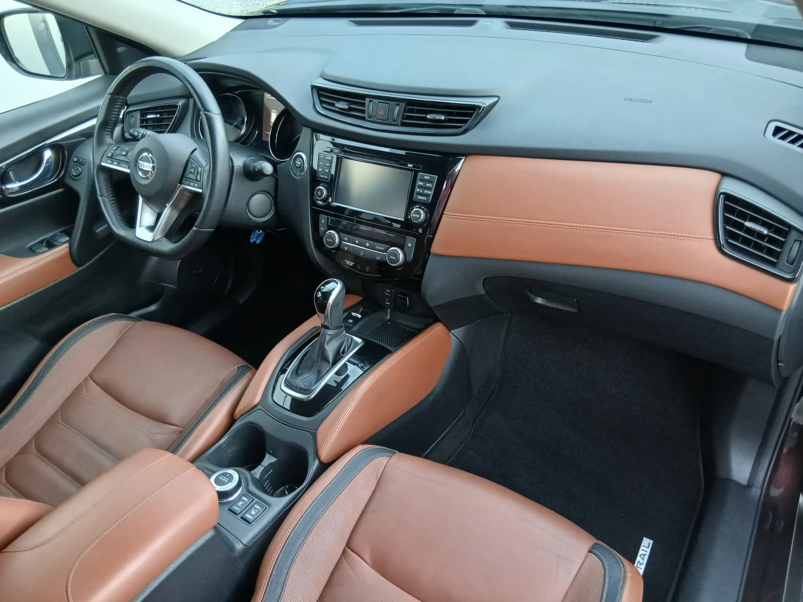 Nissan X-trail като нова 4X4 FUL, снимка 12 - Автомобили и джипове - 52656030
