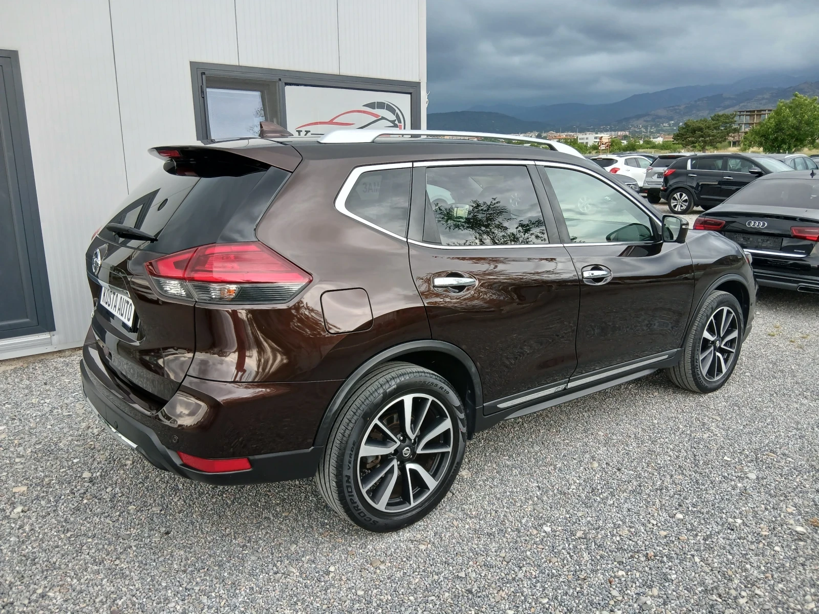 Nissan X-trail като нова 4X4 FUL, снимка 3 - Автомобили и джипове - 52656030