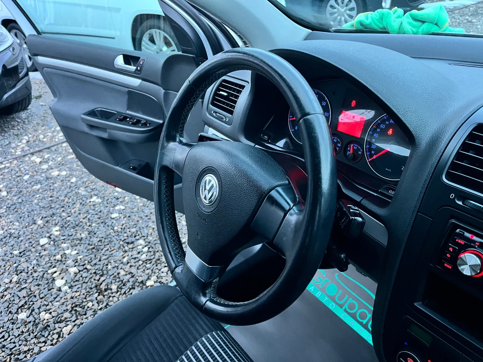 VW Golf 1, 6i-102k.c/ГАЗ/2008г/КЛИМАТРОНИК/ТОП СЪСТОЯНИЕ!! - изображение 8