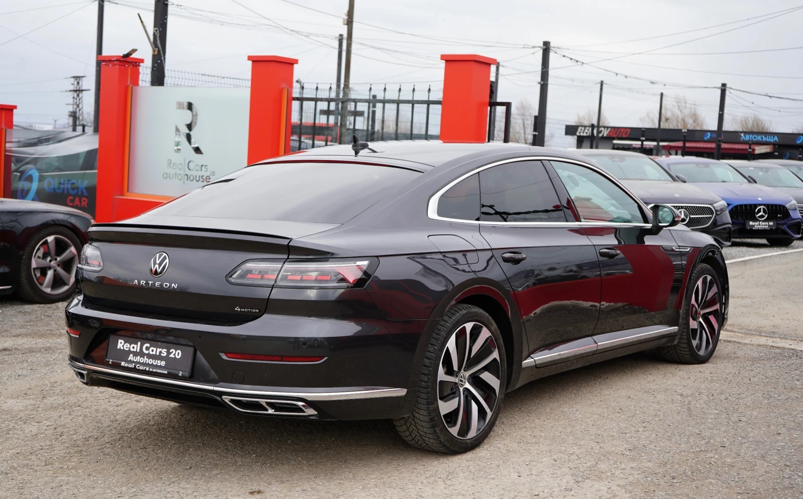 VW Arteon 2.0 TDI* R-LINE* 4M* DSG* KEYLESS* DISTR* DCC* DIG, снимка 4 - Автомобили и джипове - 53888753