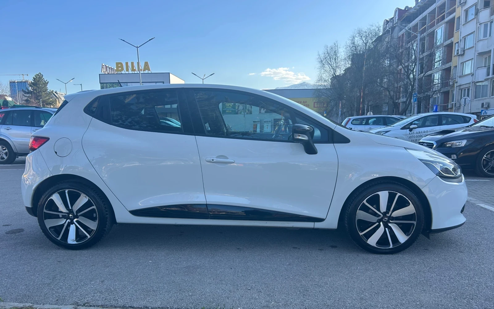 Renault Clio 1.2, 120 к.с., SWISSEDITION, снимка 4 - Автомобили и джипове - 53897435