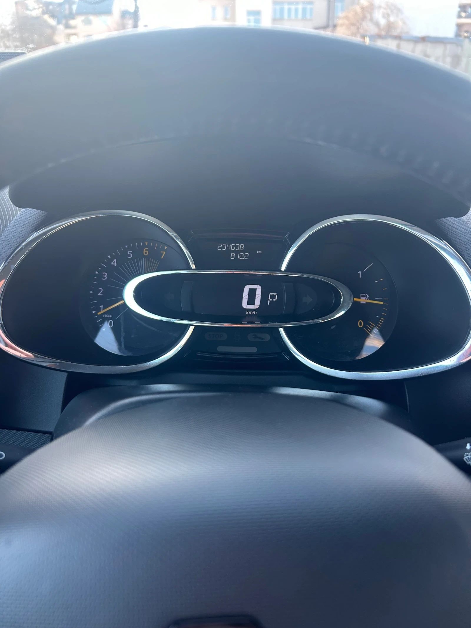 Renault Clio 1.2, 120 к.с., SWISSEDITION, снимка 16 - Автомобили и джипове - 53897435