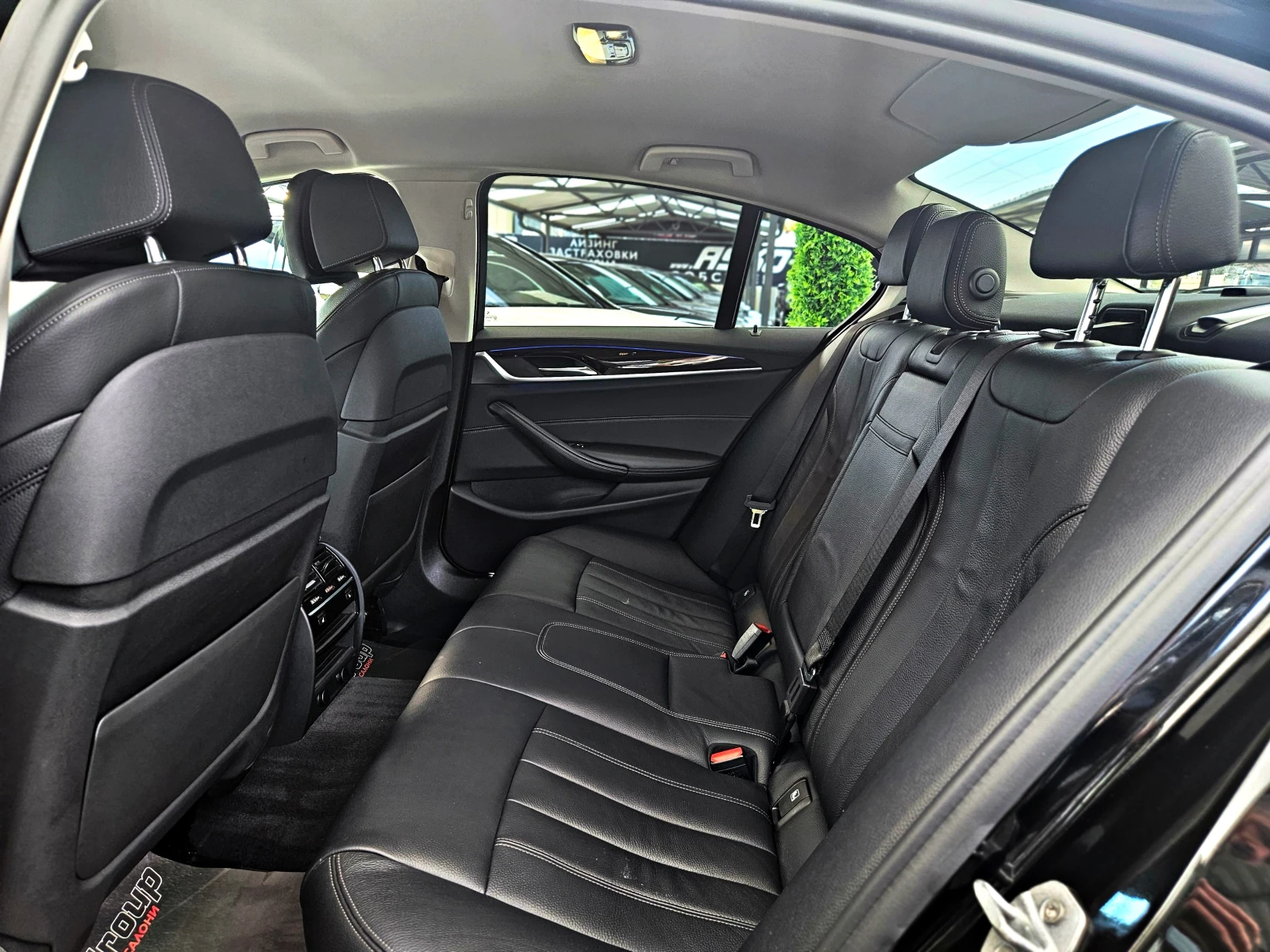 BMW 530 M/XD/LUXURY/DIGITAL/HUD/DISTR/3DCAM/ВАКУМ/ОБДУХ/LI, снимка 16 - Автомобили и джипове - 54125562