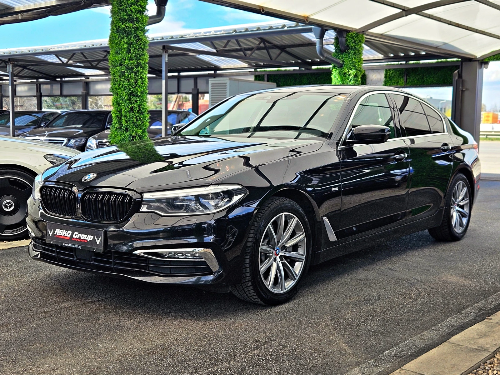 BMW 530 M/XD/LUXURY/DIGITAL/HUD/DISTR/3DCAM/ВАКУМ/ОБДУХ/LI | Auto.bg — изображение 1