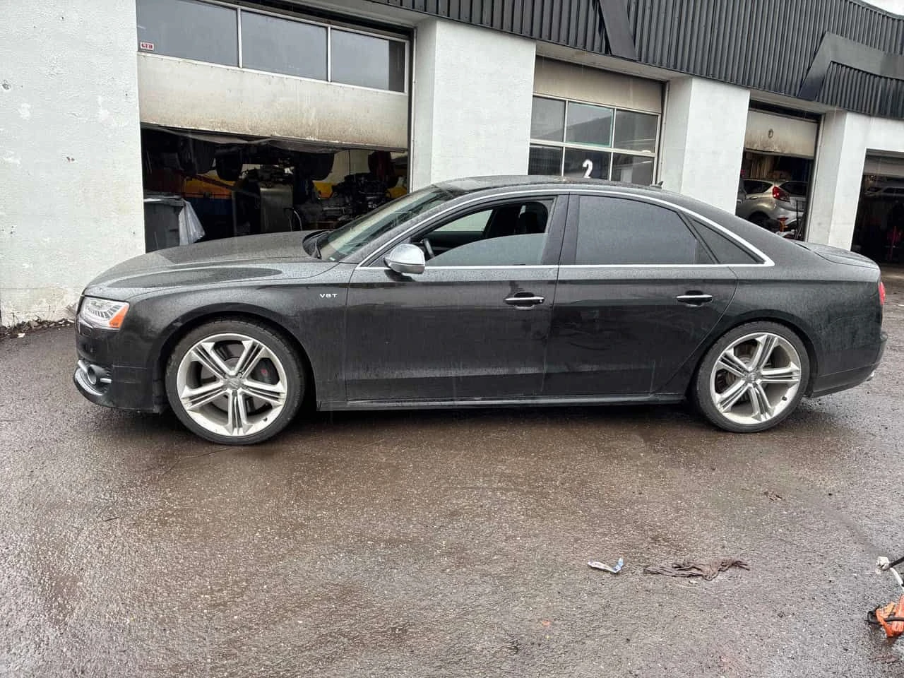 Audi S8 4dr Sdn  CARFAX, снимка 2 - Автомобили и джипове - 54172254
