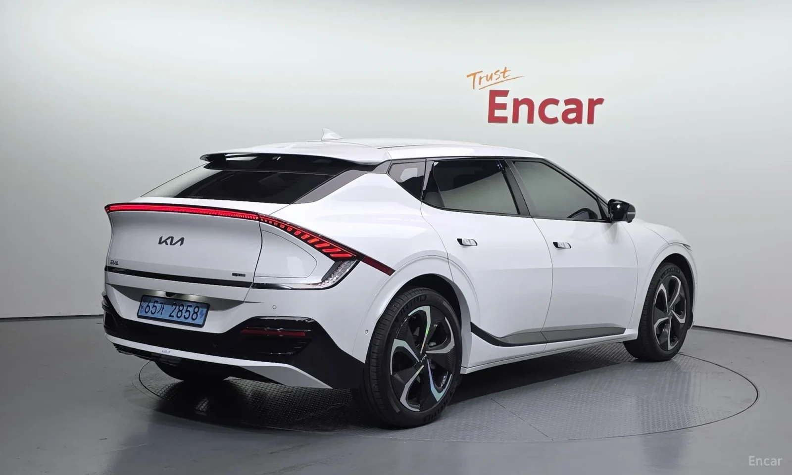 Kia EV6 Long Range, снимка 2 - Автомобили и джипове - 54288872