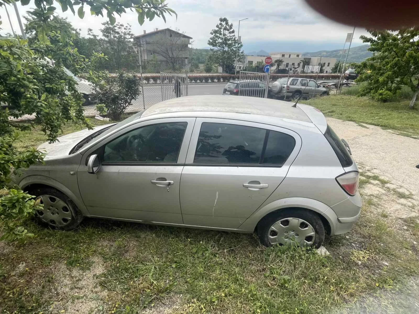 Opel Astra 1.7 dth, снимка 4 - Автомобили и джипове - 54391828