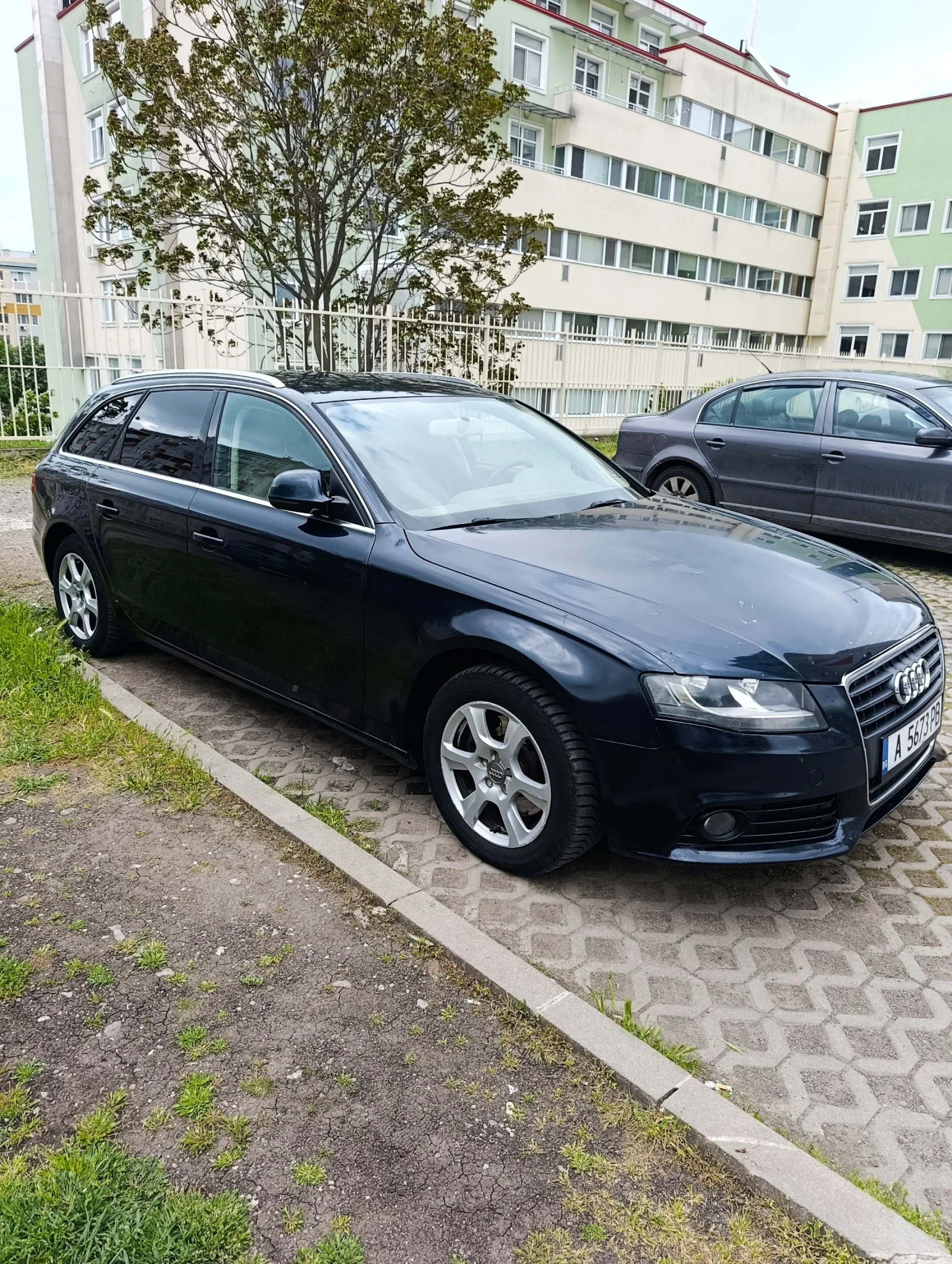 Audi A4 2.0, снимка 2 - Автомобили и джипове - 54570306