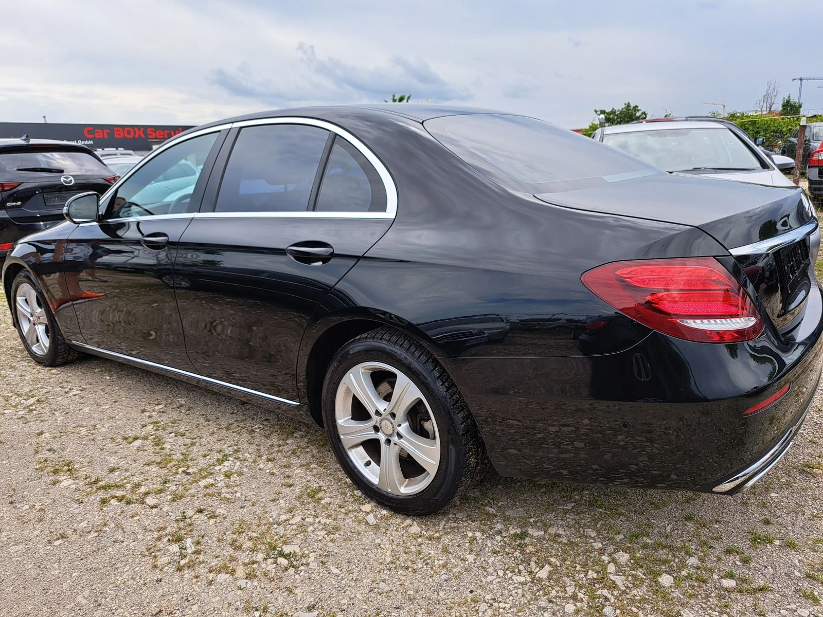 Mercedes-Benz E 220 2.2 D digital, снимка 10 - Автомобили и джипове - 54797083