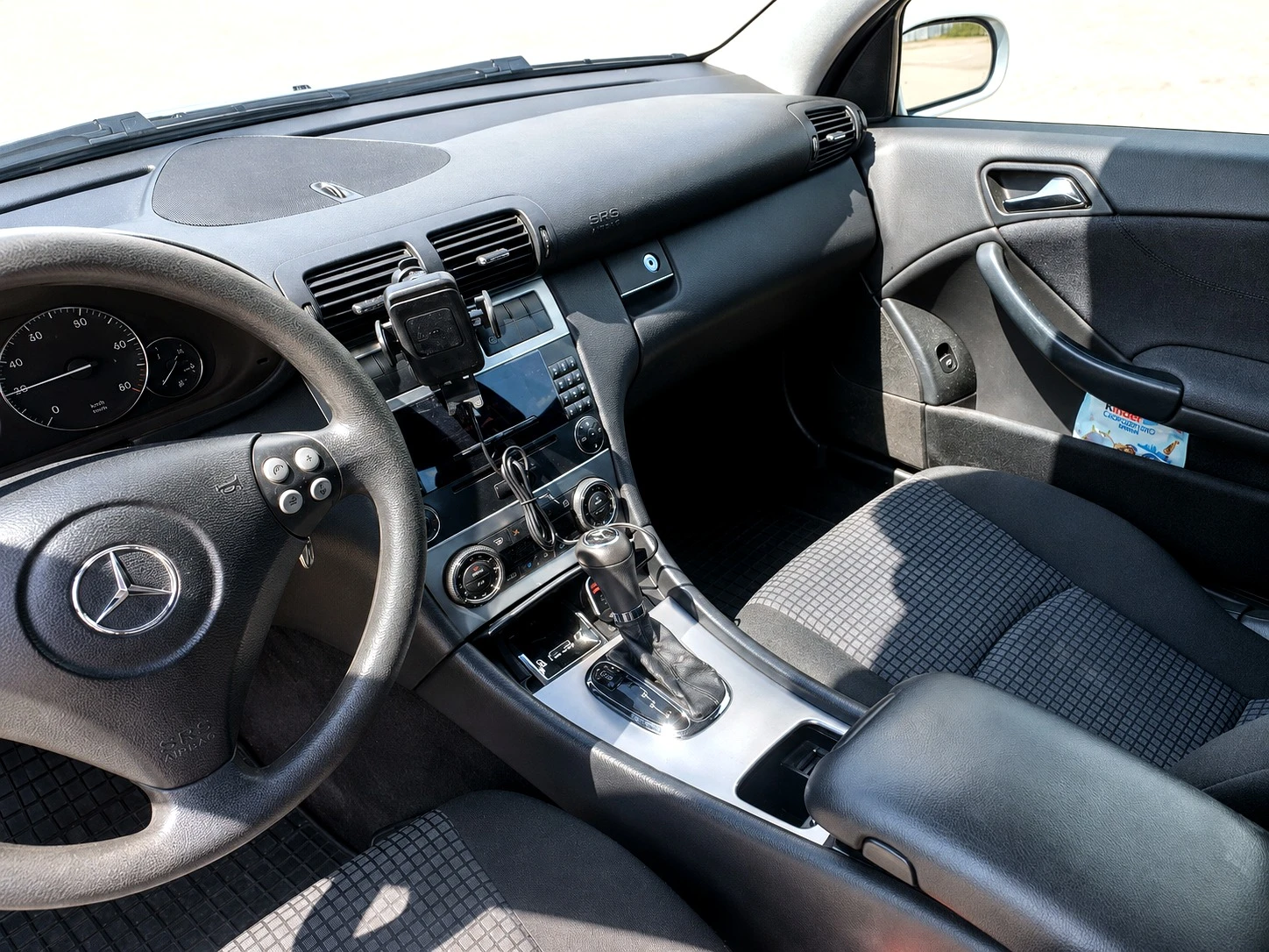Mercedes-Benz C 220 Sport Coupe, снимка 8 - Автомобили и джипове - 54875480