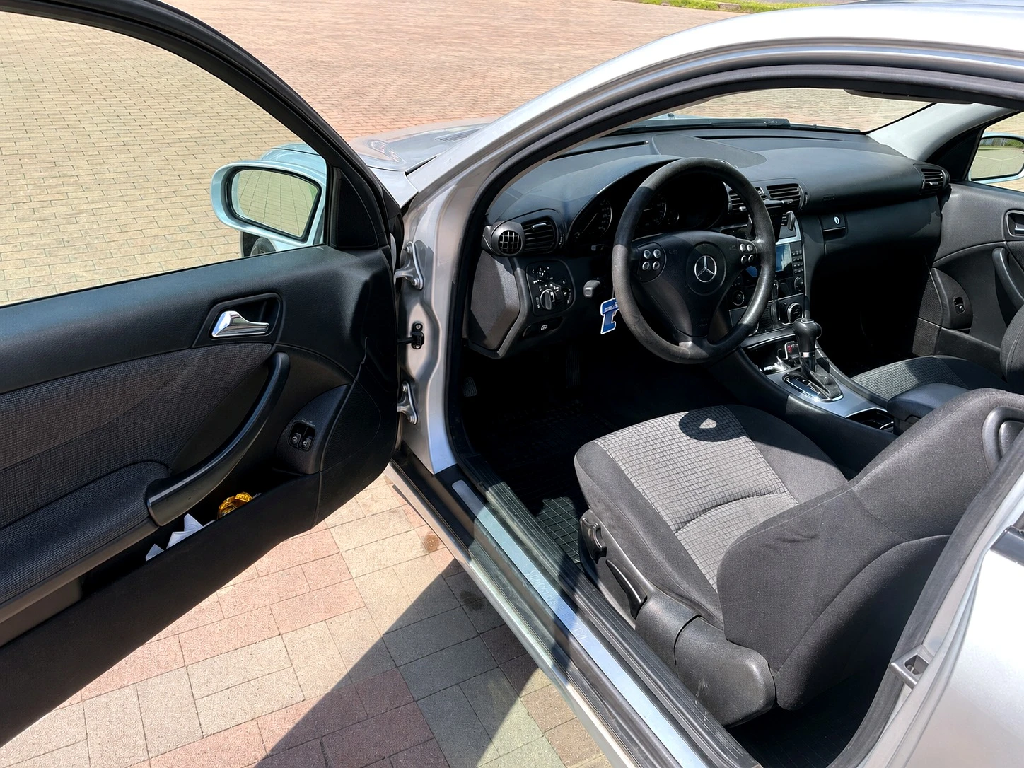 Mercedes-Benz C 220 Sport Coupe, снимка 7 - Автомобили и джипове - 54875480
