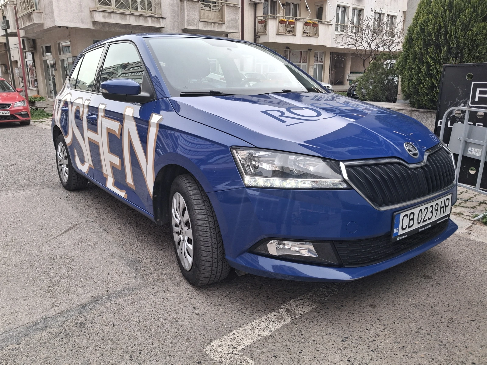Skoda Fabia 1.0 MPI, снимка 2 - Автомобили и джипове - 55614960