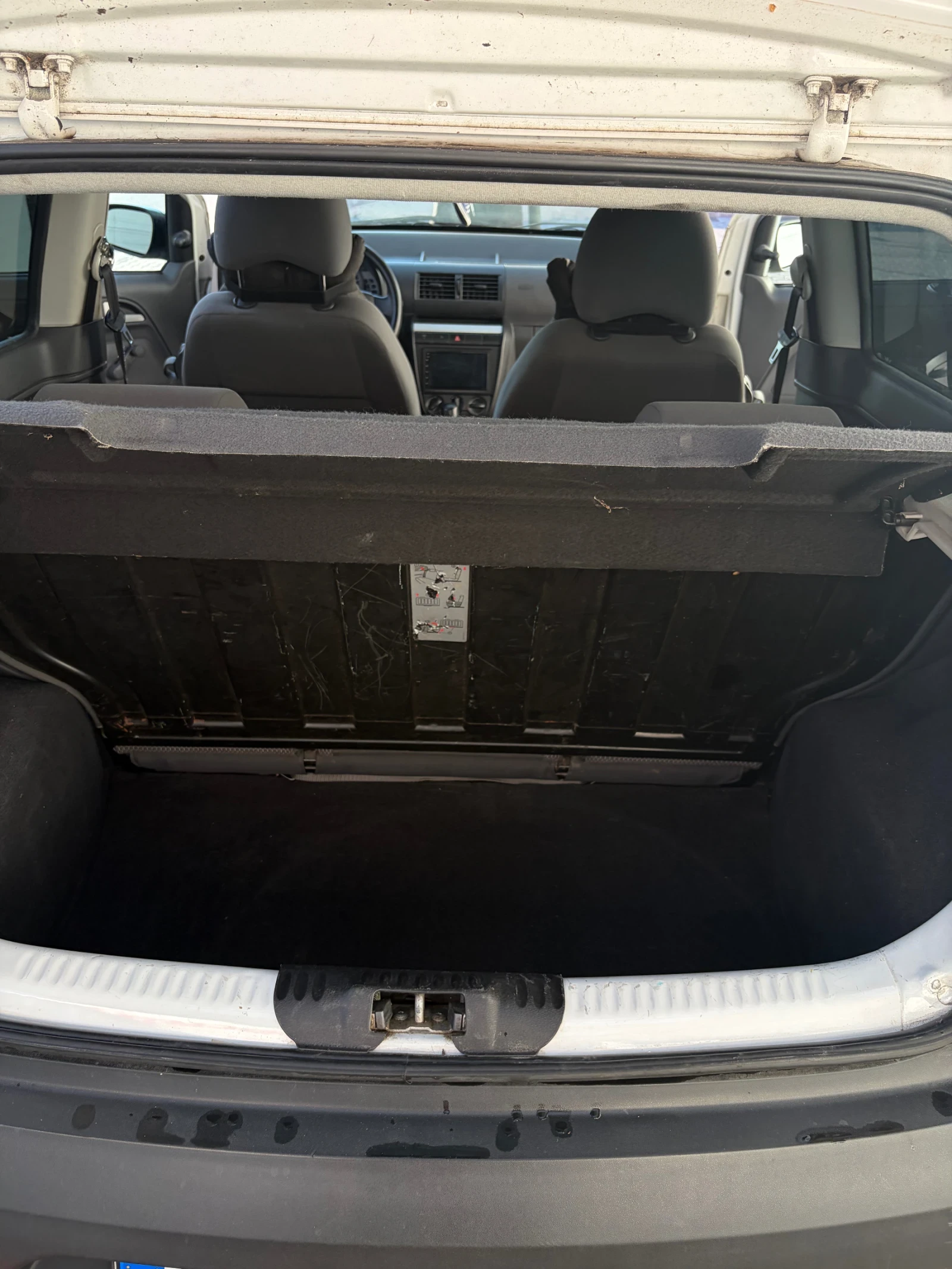 VW Fox, снимка 15 - Автомобили и джипове - 55630645