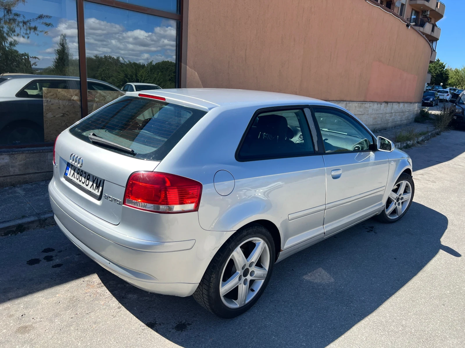 Audi A3 2.0 TDi, снимка 4 - Автомобили и джипове - 56010247