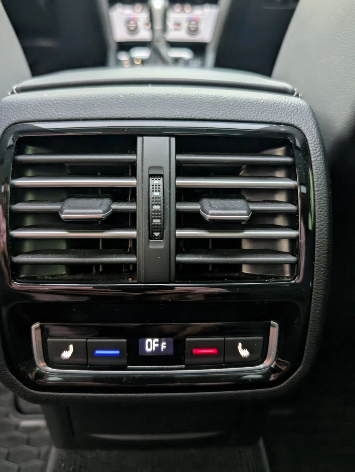 VW Passat R-line BiTdi, снимка 8 - Автомобили и джипове - 56075315