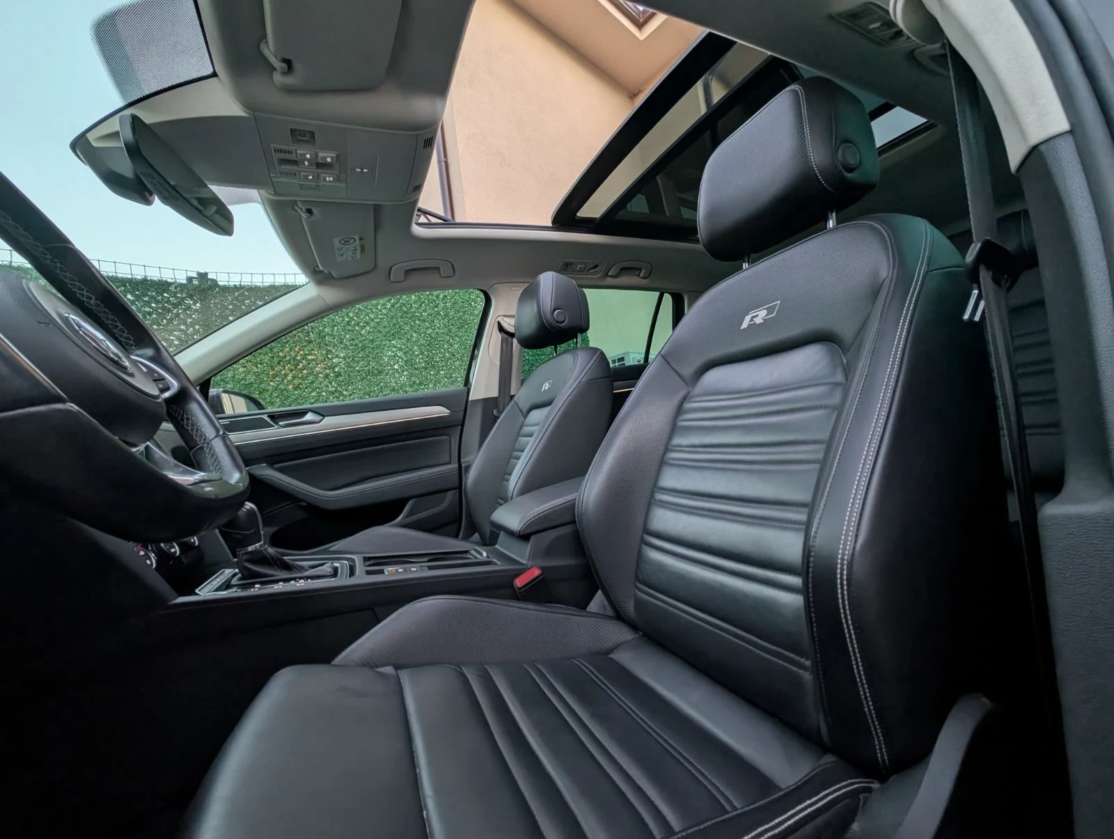 VW Passat R-line BiTdi, снимка 7 - Автомобили и джипове - 56075315