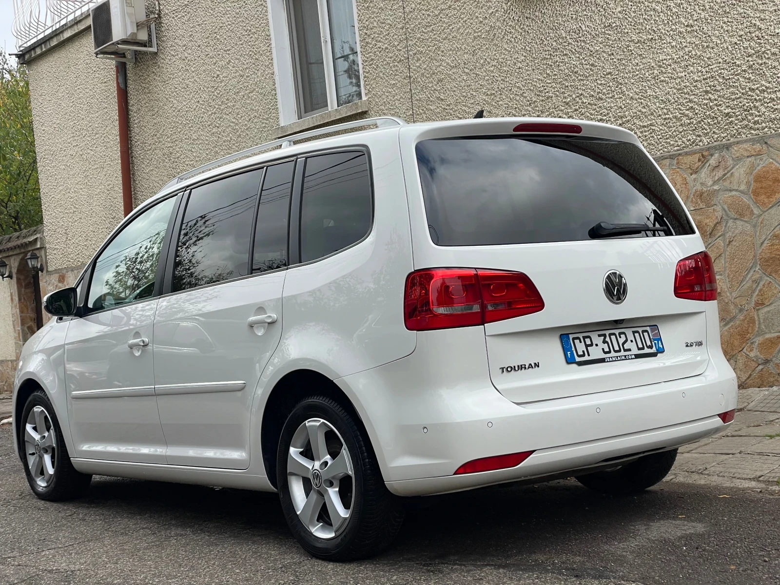 VW Touran 2.0TDI* 140kc* , снимка 5 - Автомобили и джипове - 56678544