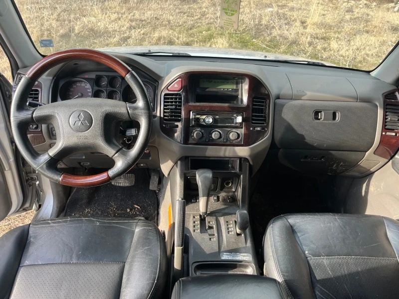 Mitsubishi Pajero 3.2DiD Automat, снимка 4 - Автомобили и джипове - 46711986