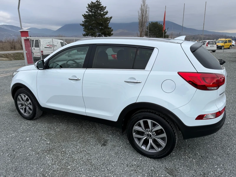 Kia Sportage (KATO НОВА), снимка 8 - Автомобили и джипове - 48310663