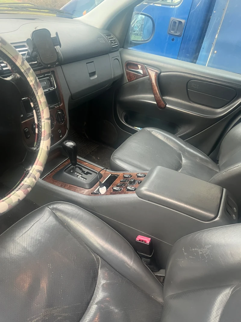 Mercedes-Benz ML 320, снимка 14 - Автомобили и джипове - 53294938