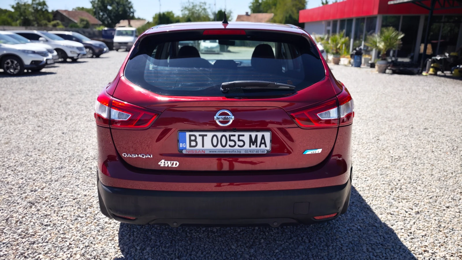 Nissan Qashqai РОЛБАР/ХАЛОГЕНИ/СТЕПЕНКИ/ВСИЧКО ПЛАТЕНО/ОБСЛУЖЕН - изображение 9