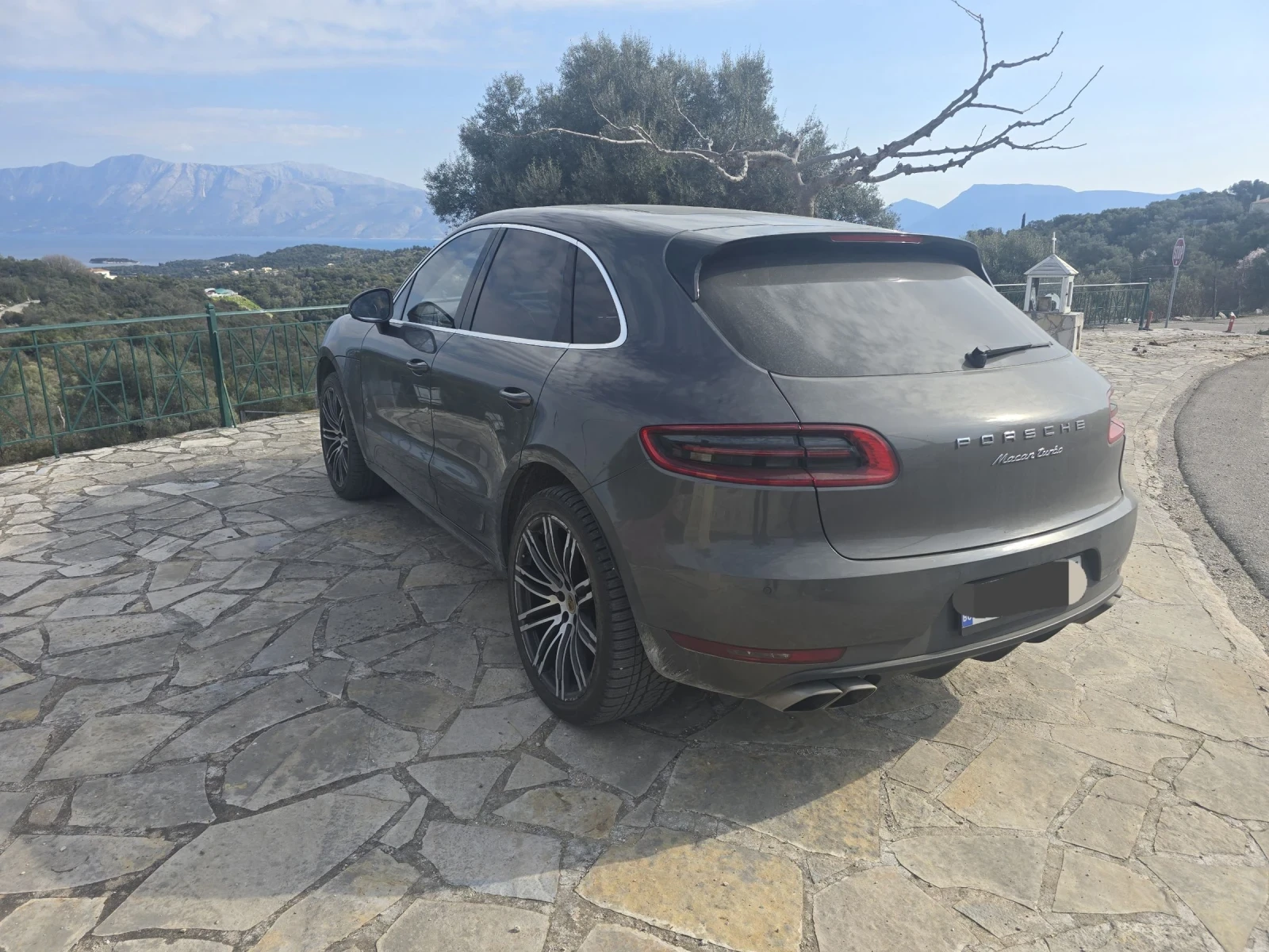 Porsche Macan Turbo - изображение 7